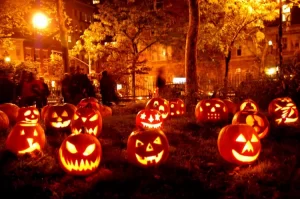 Leia mais sobre o artigo Você sabe de onde veio o Halloween?